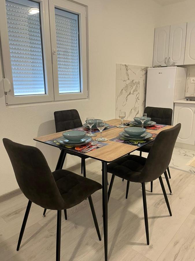 Knezevic Apartman بودغوريتْسا المظهر الخارجي الصورة