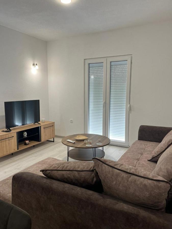 Knezevic Apartman بودغوريتْسا المظهر الخارجي الصورة