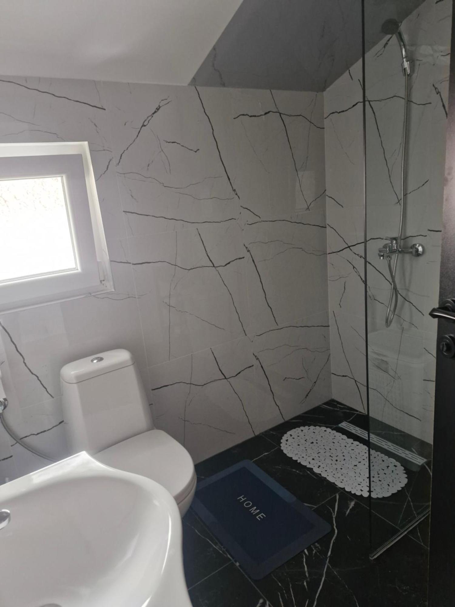 Knezevic Apartman بودغوريتْسا المظهر الخارجي الصورة